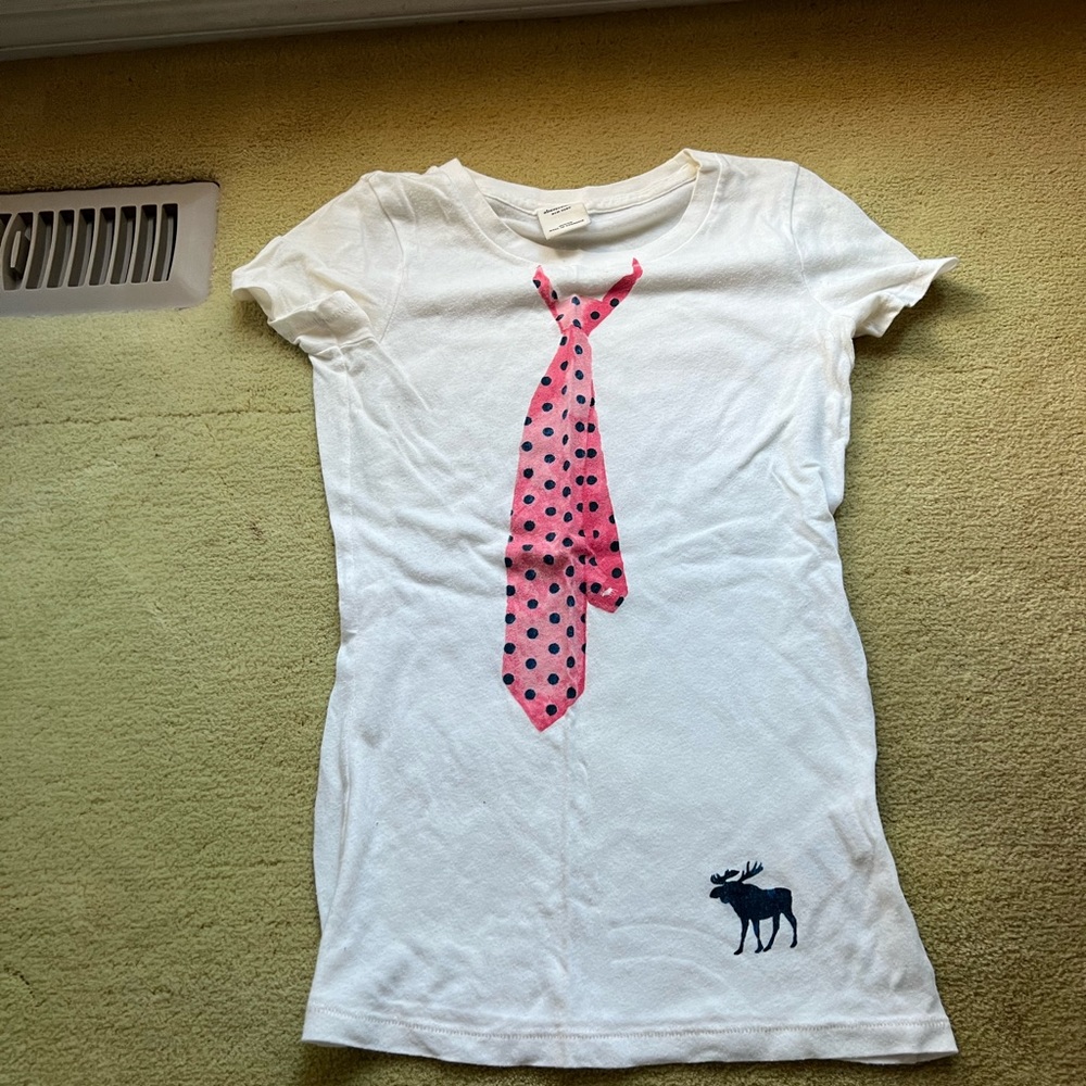 A&F Printed Tie Tee